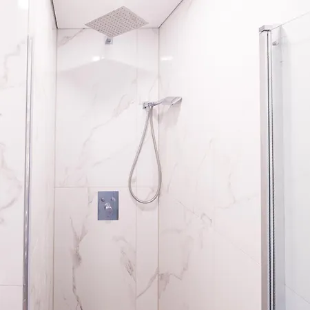 Triju Atskiru Miegamuju Apartamentai Centro Gintaras Apartament